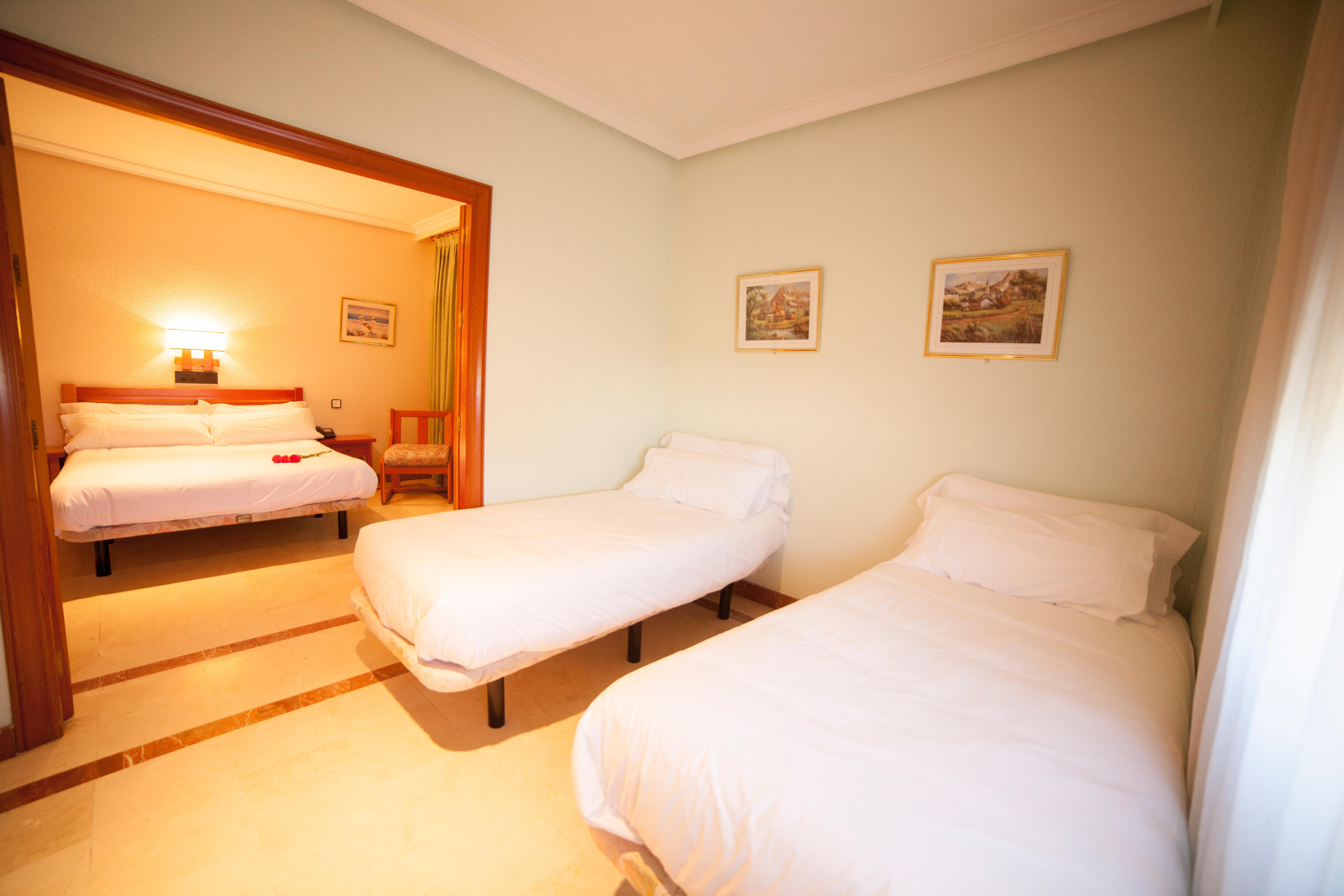 Hospedium Hotel Castilla Torrijos Buitenkant foto