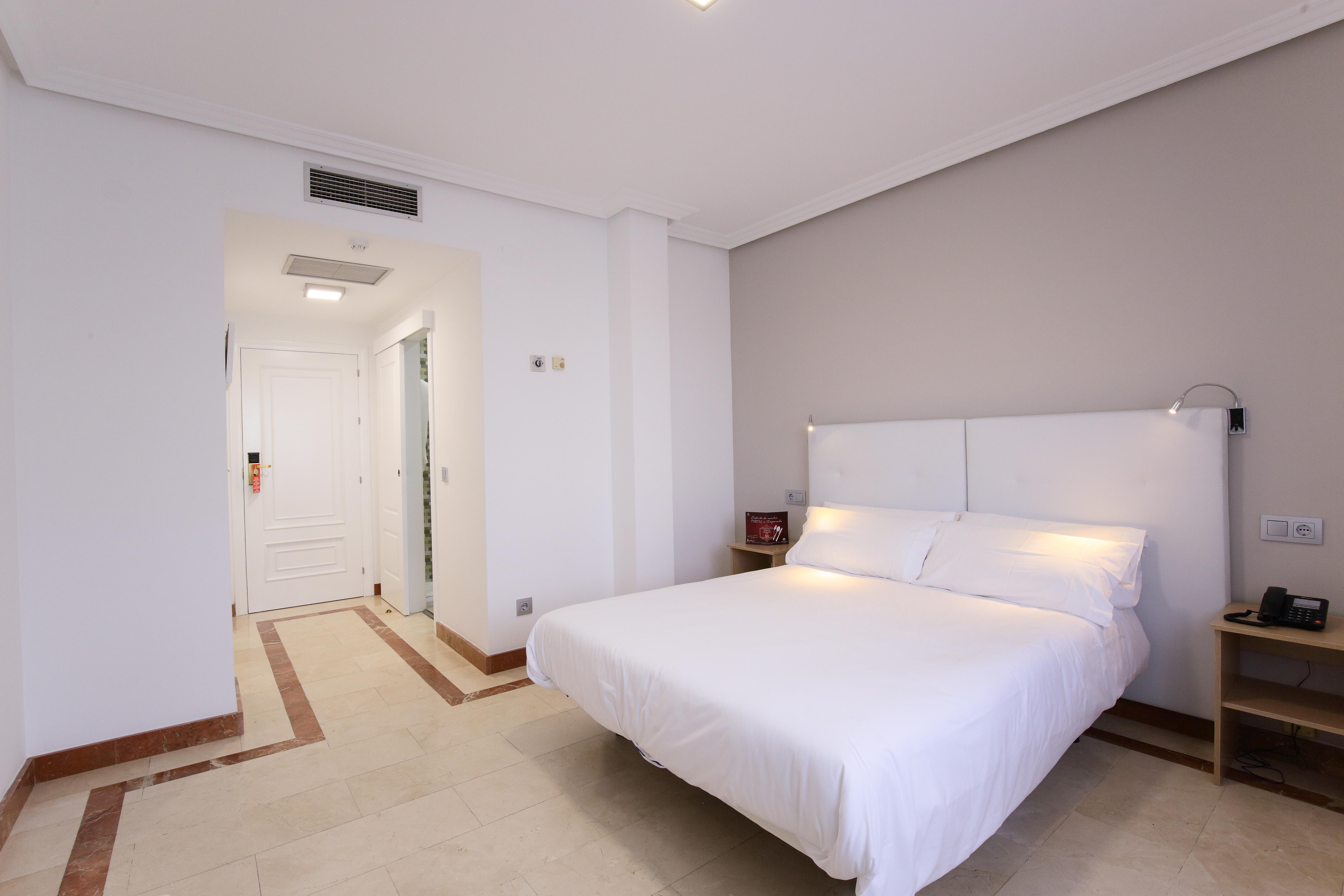 Hospedium Hotel Castilla Torrijos Buitenkant foto