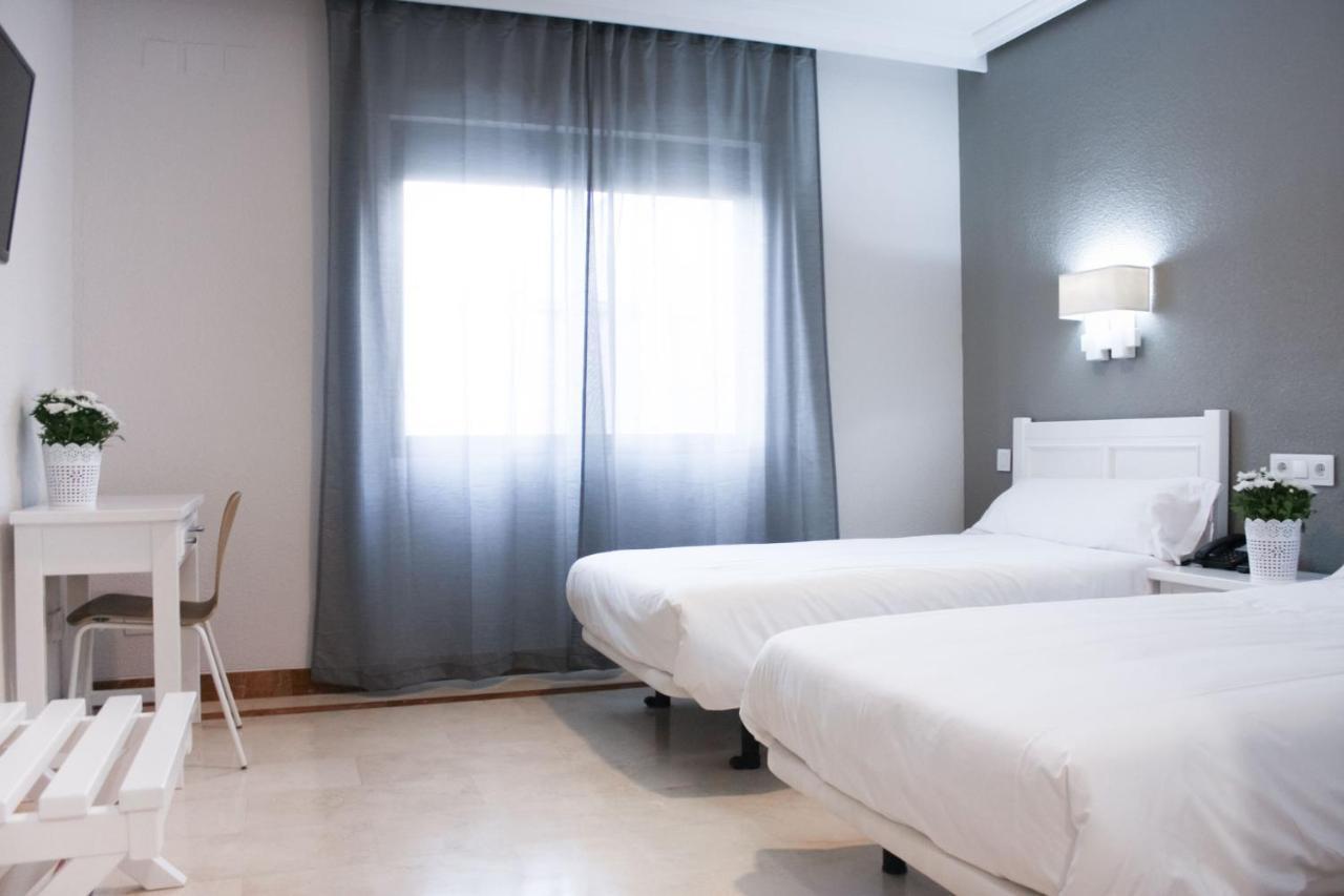 Hospedium Hotel Castilla Torrijos Buitenkant foto