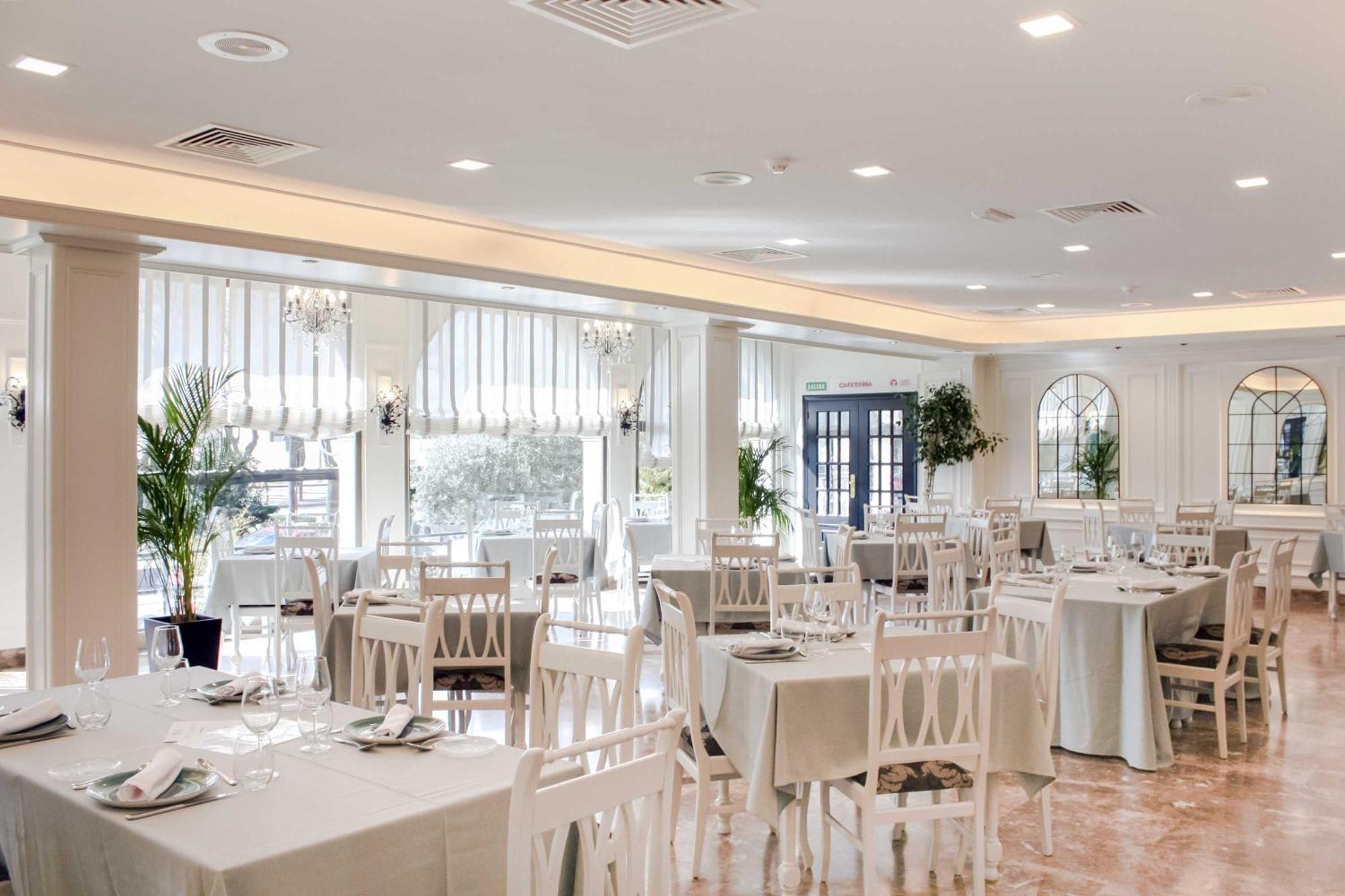 Hospedium Hotel Castilla Torrijos Buitenkant foto
